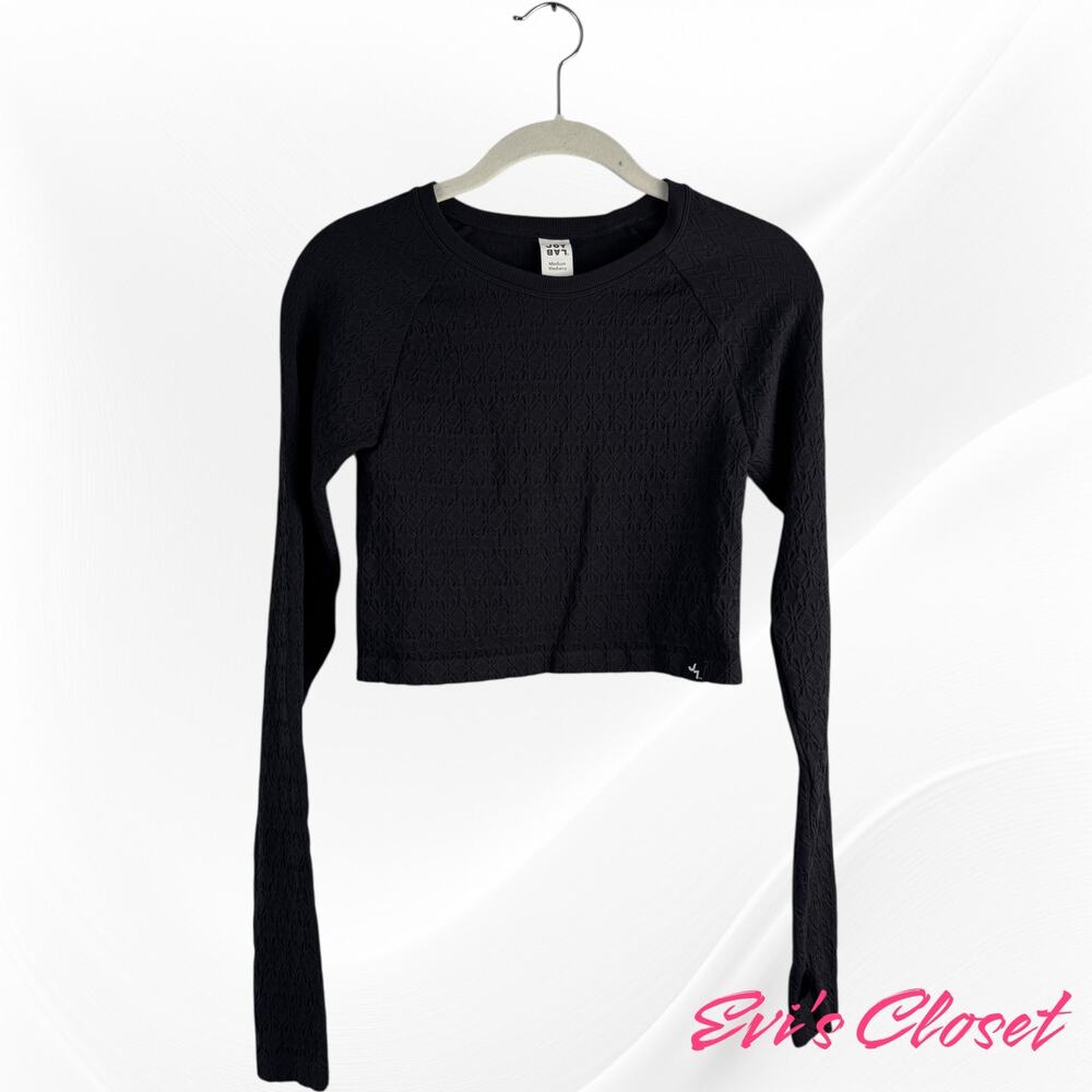 JoyLab Women's Long Sleeve Sz M Seamless Cropped Athletic Tee Top Black Stretchy